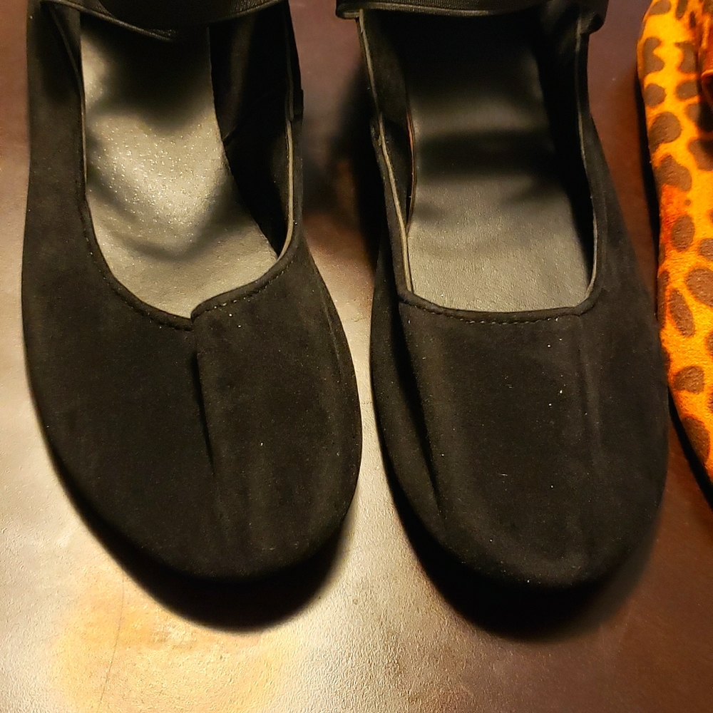 Ankle wrap ballet flats
